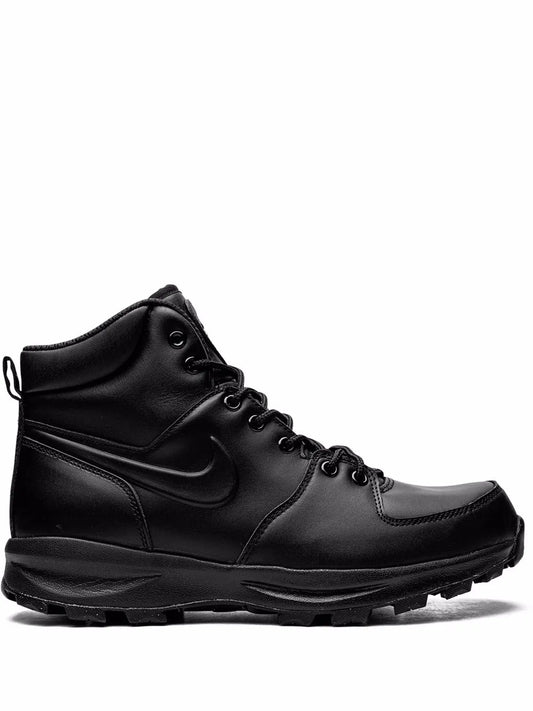 Nike Manoa black high-top boots with lace-up closure and padded collar