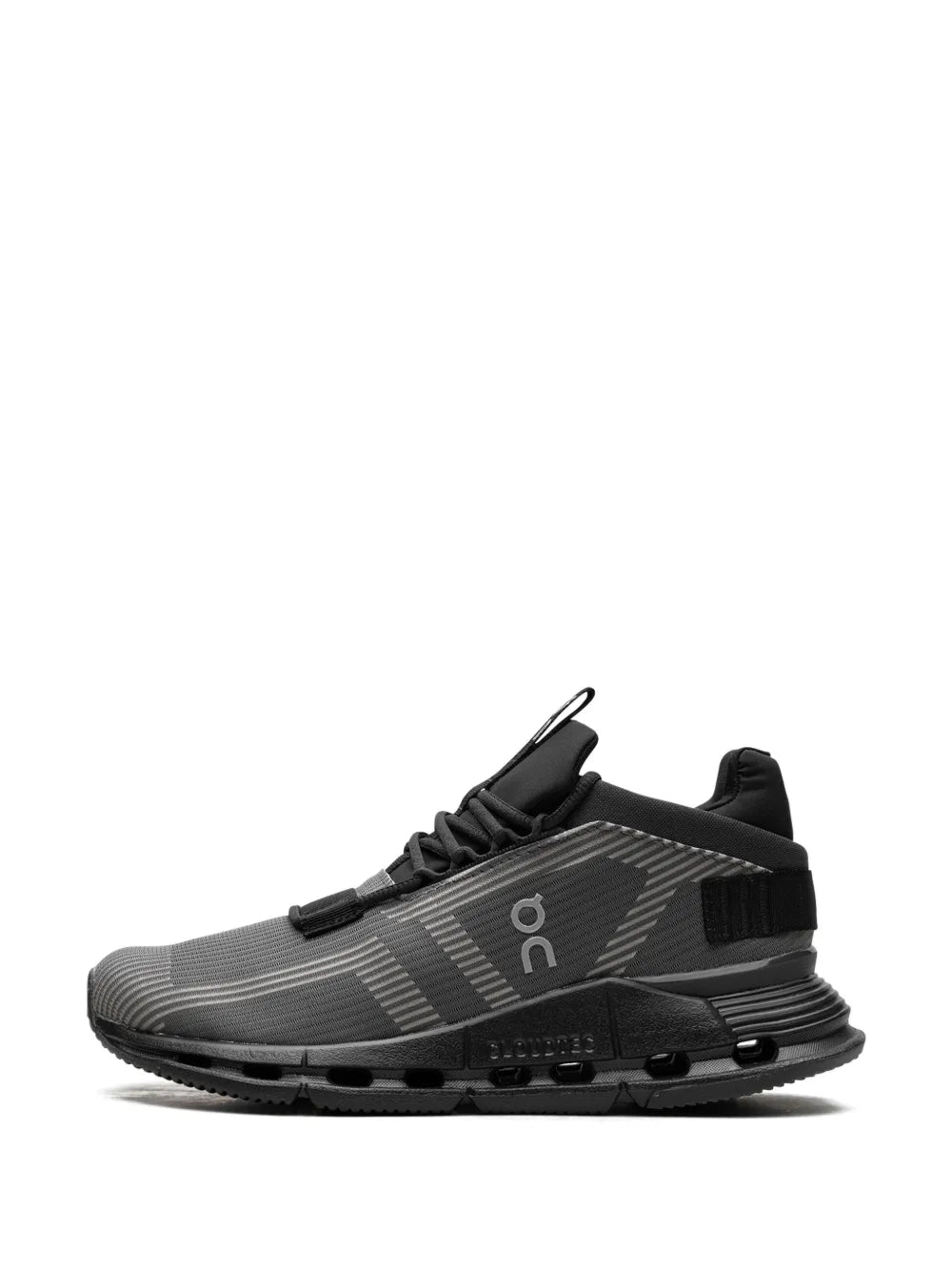 On Running Cloudnova Low-Top