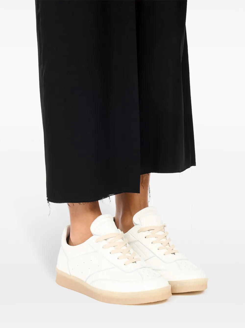 MM6 Maison Margiela Stitch-Logo Leather