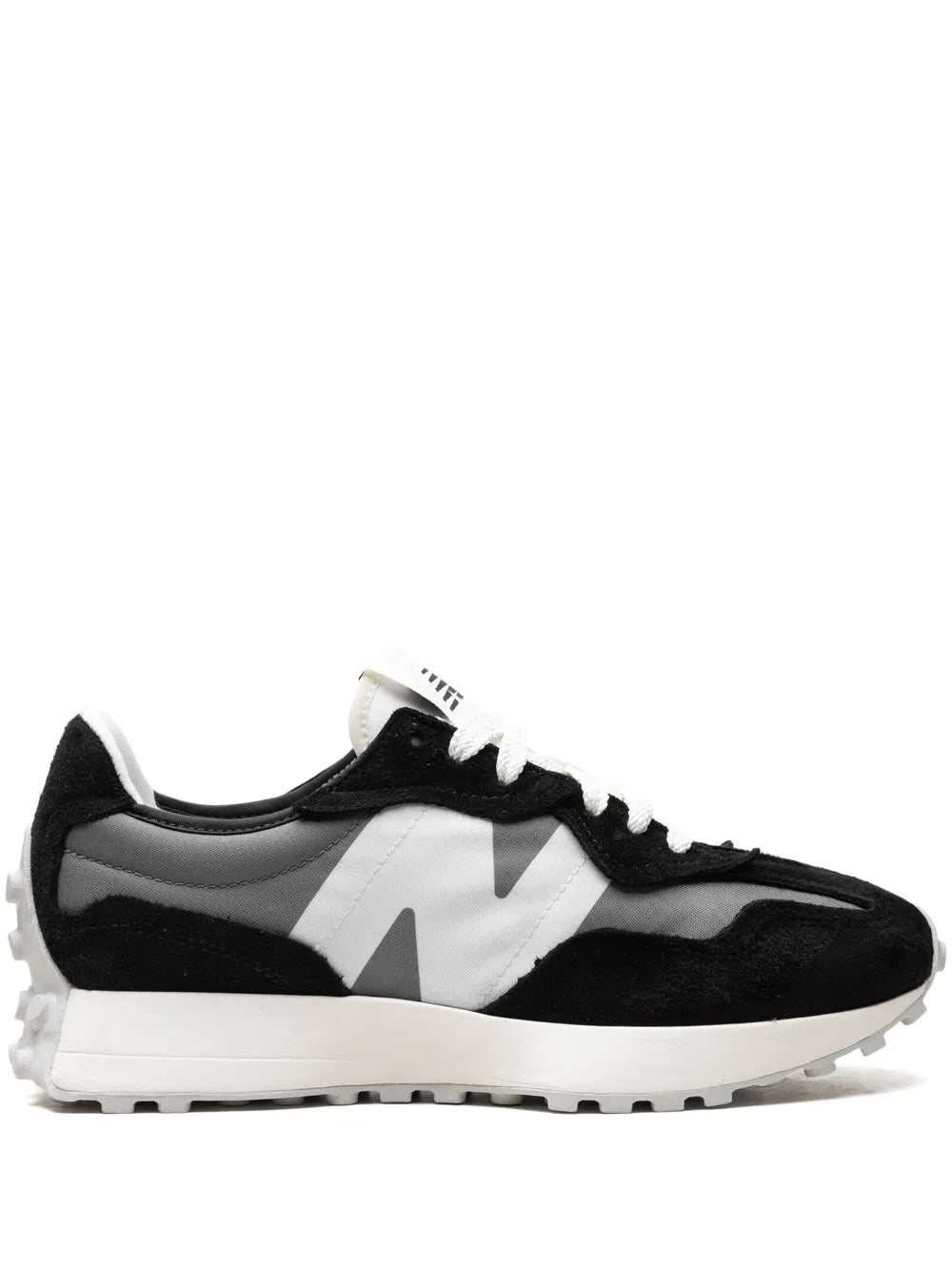 New Balance 327