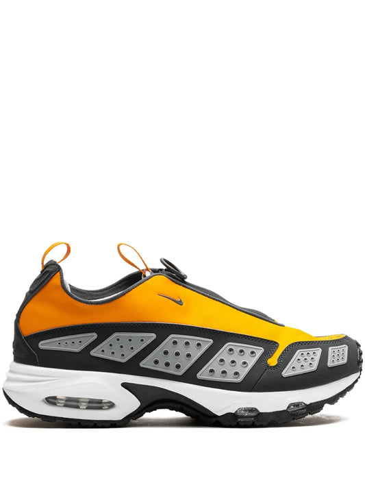 Nike Air Max Sunder sneakers, black and orange with grey panel accents and white sole