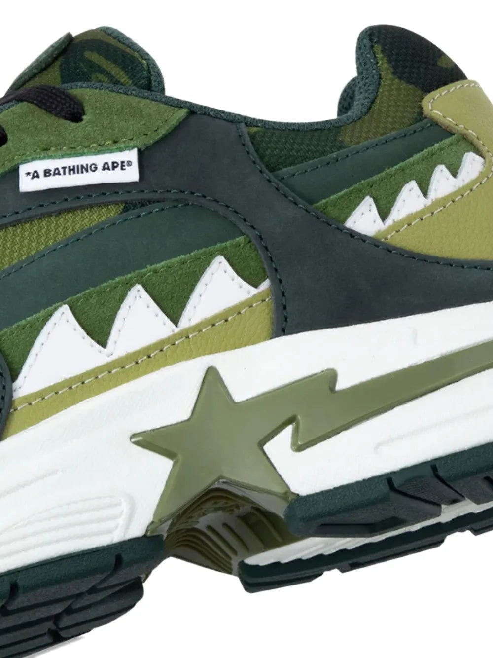 A Bathing Ape?Shark Sta Sneakers