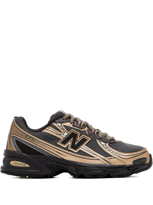Black and beige panelled running shoe with N logo, lace-up, and chunky sole