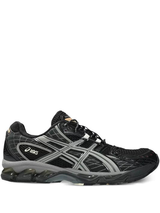 ASICS Gel-Nimbus 10.1 black running shoe with lace-up and GEL cushioning sole