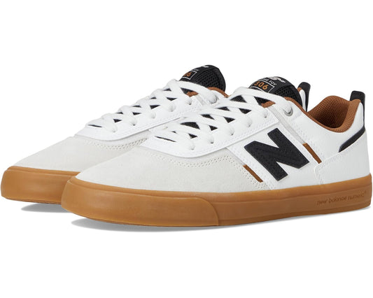 Unisex skate sneaker in white canvas with black N logo and gum rubber sole