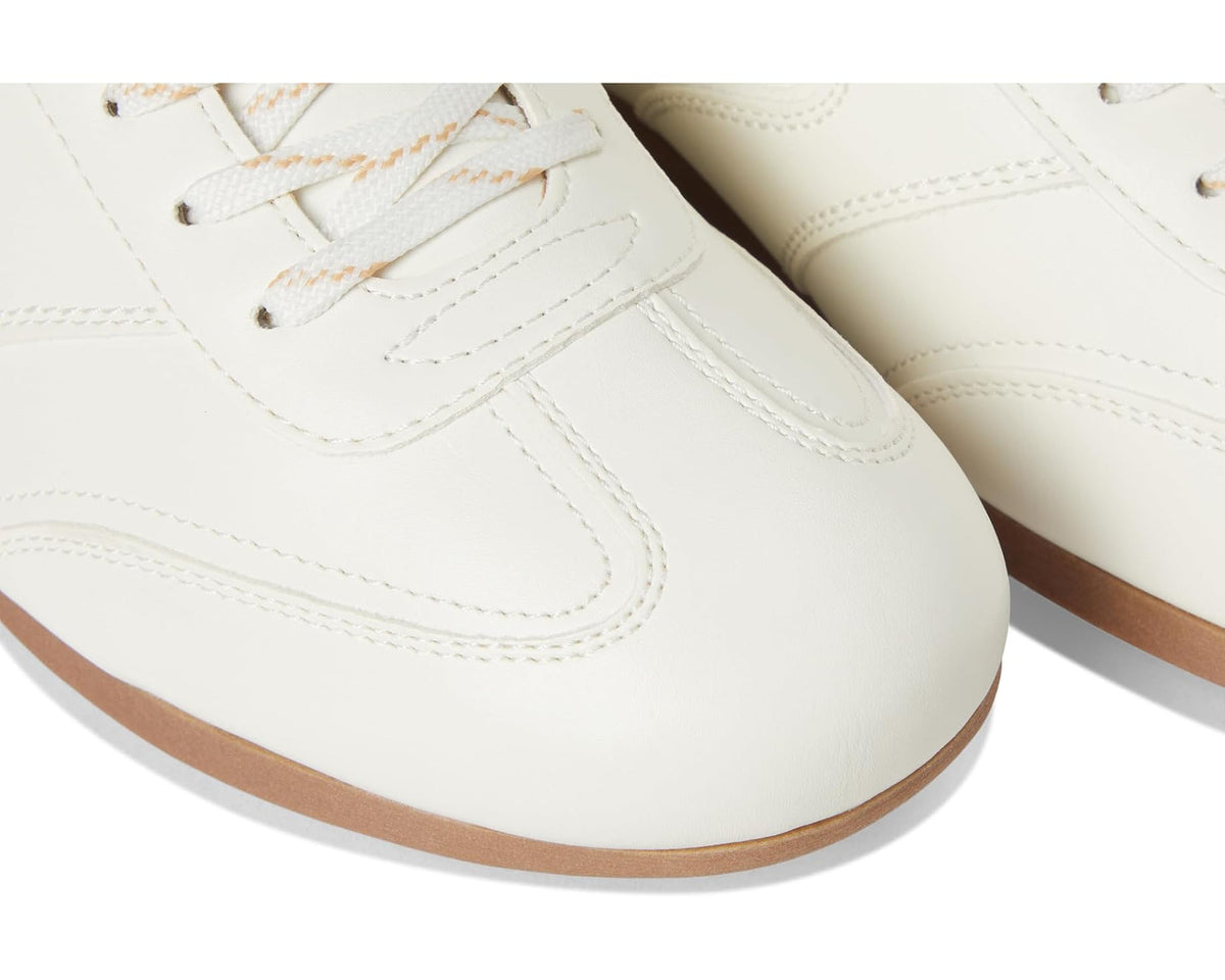 Men's ALDO Aris sneaker close-up, white leather stitching and lace-up eyelets