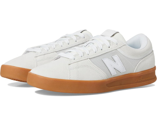 Unisex New Balance Numeric 430 sneakers, sea salt upper with gum outsole