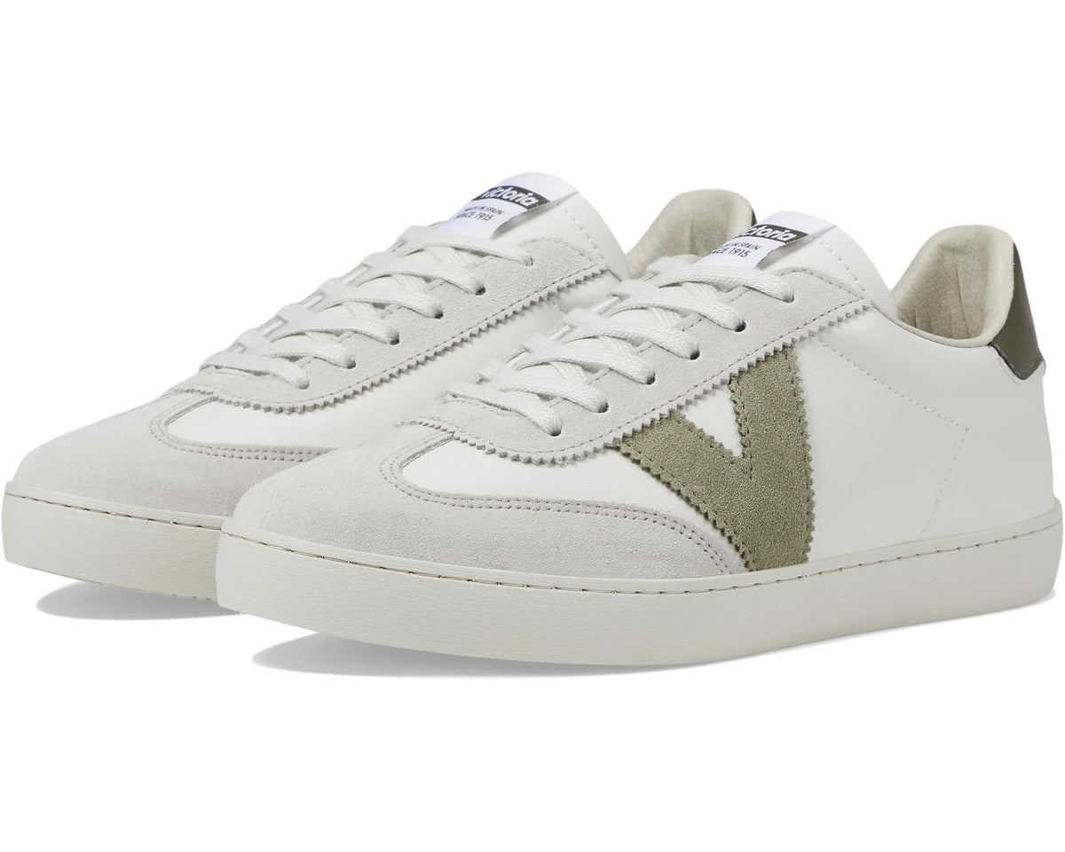 Low-top unisex sneakers in white with olive suede side panels and lace-up design