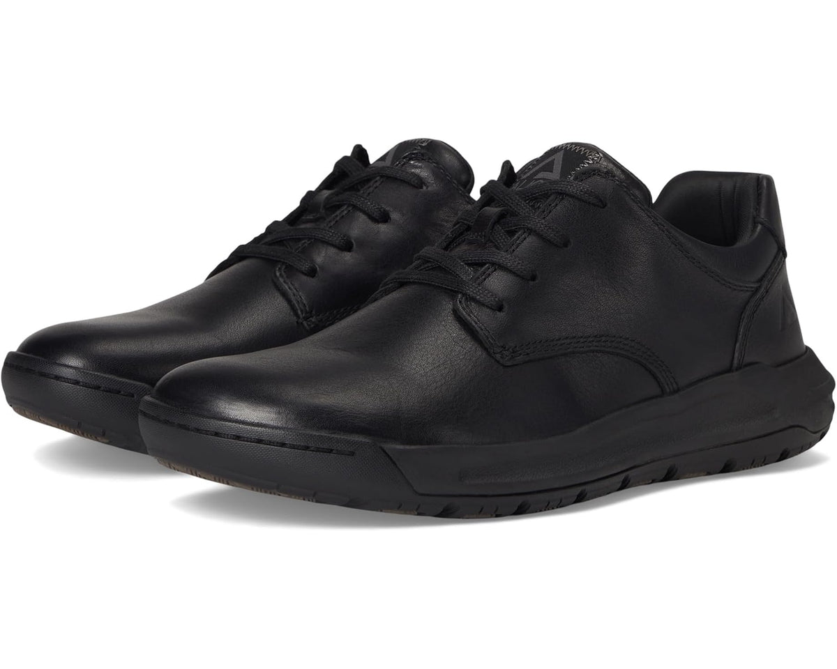 Black men's lace-up leather casual sneakers with rubber sole