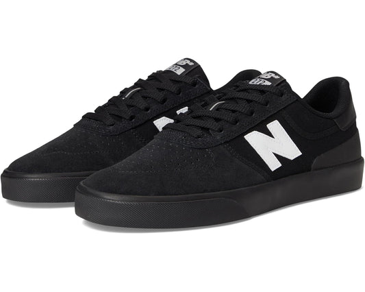 Unisex New Balance Numeric 272 skate shoes in black with white N logo, lace-up