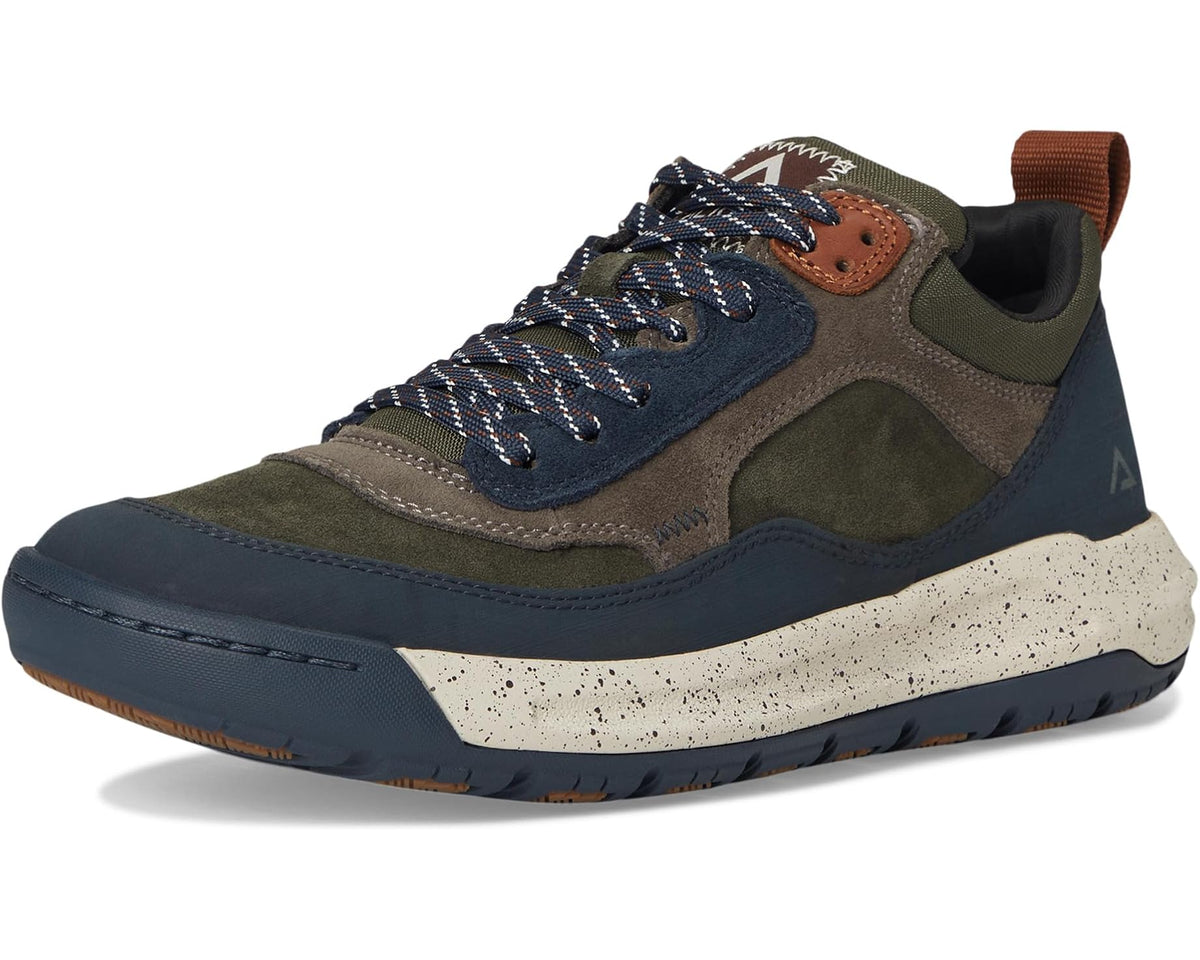 Men's pine green and navy lace-up trail sneaker, front angle view