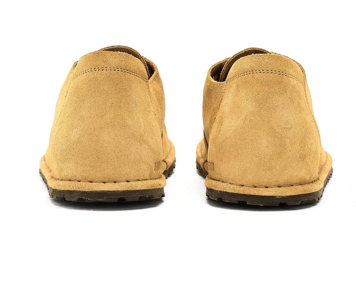 Back view of men's cork brown suede lace-up shoes with cushioned collar
